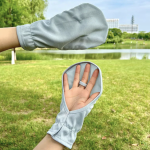 薄款冰絲冰袖手套女開車防曬袖寬鬆透氣護臂戶外馬蹄袖套 1.png